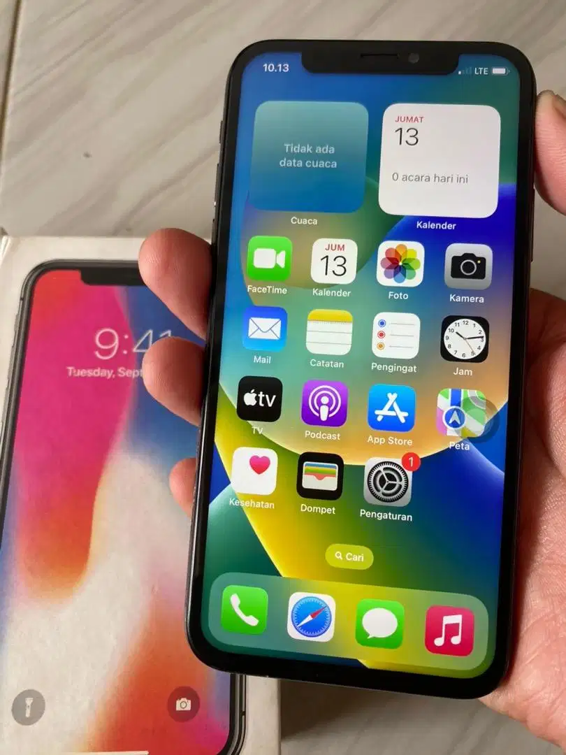 BUTUH UANG IPHONE X 256gb all operator jaringan permanen kak yah