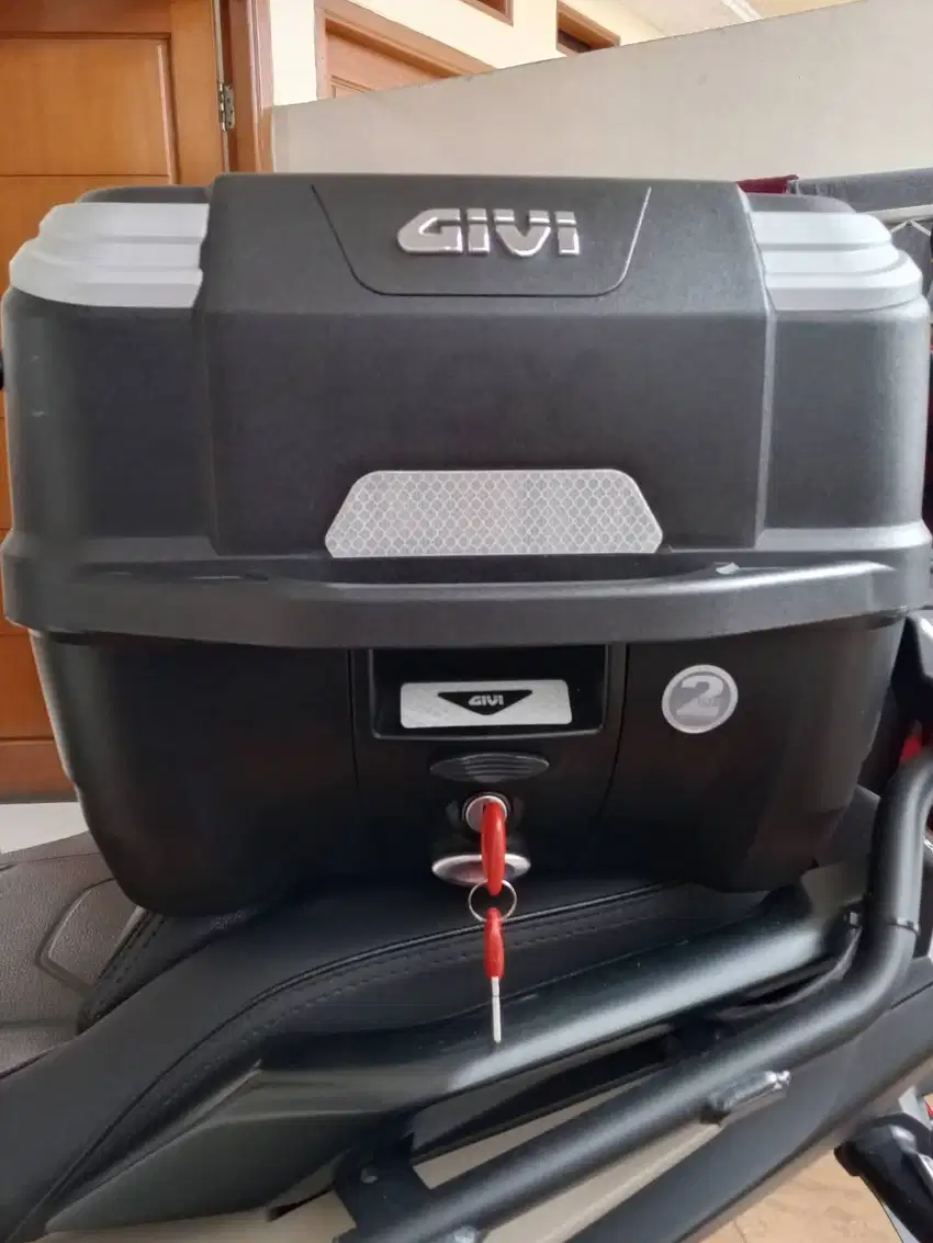 Box GIVI B33NTM