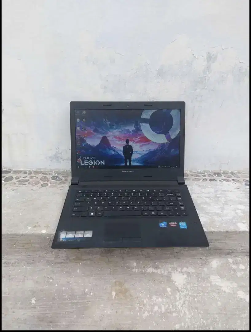 Laptop Lenovo Ideapad B40-80 -CORE I3 THREE GEN5