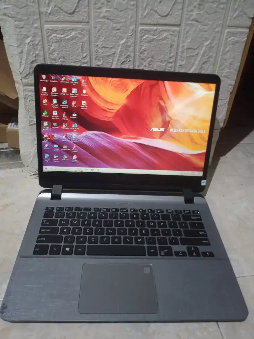 Laptop Murah Asus VivoBook X407m Celeron n4000 slim 4/1tera