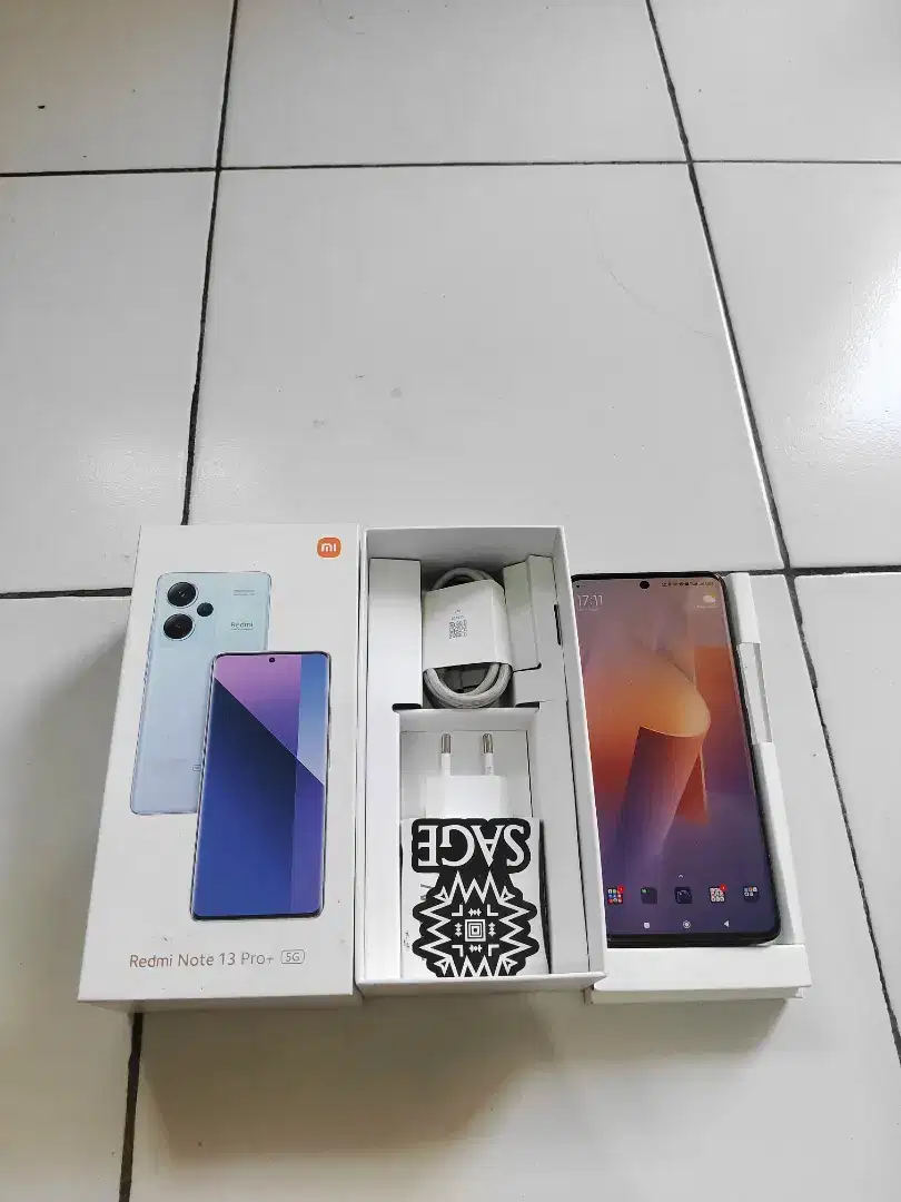 dijual cepat Xiaomi redmi note 13 pro plus 5g ram 12/512 fullset