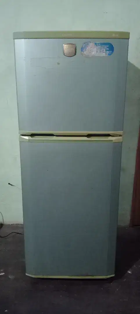 Kulkas 2 pintu LG 100% orisinil nominus