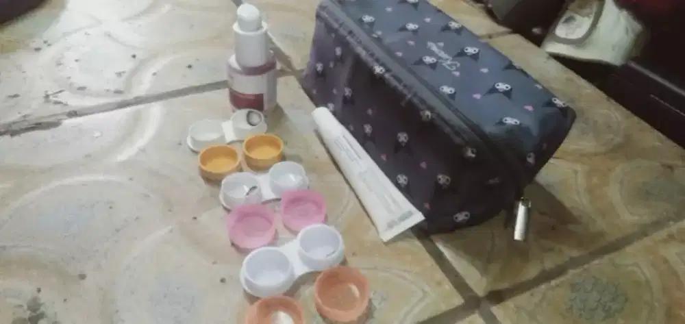 Se set alat contact lens lkp tas brg baru hrg terjangkau se lg ada cpt