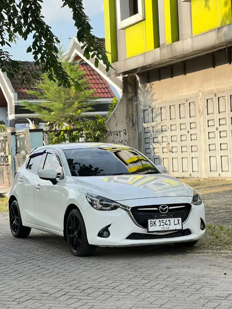 (DP28JT) MAZDA 2 GT SKYACTIVE A/T 2015