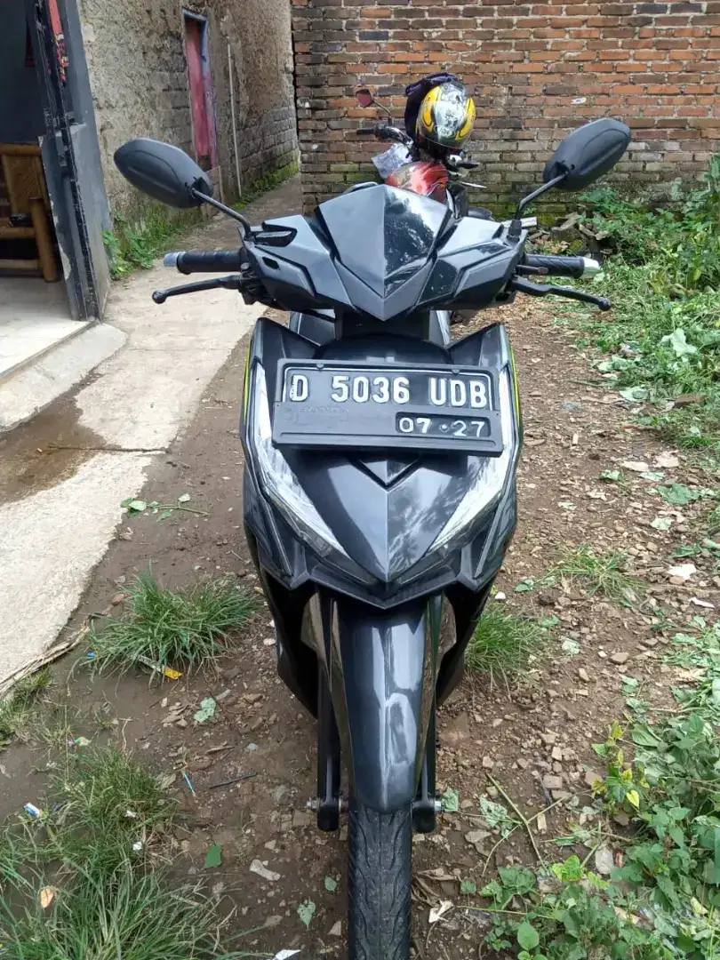 Vario LED 125cc 2017