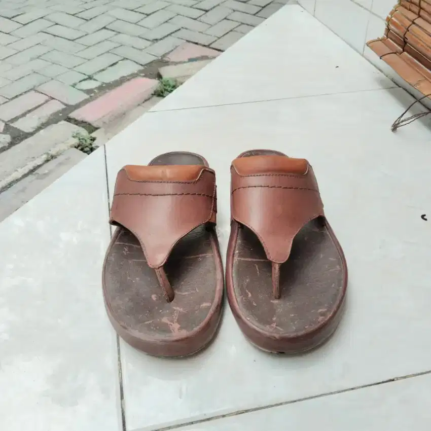 Sandal Dupont kulit size 42