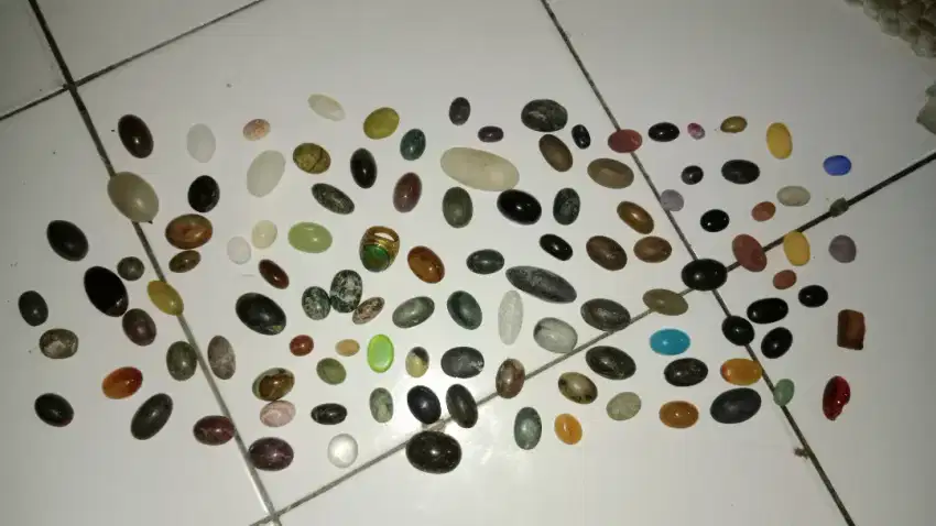 Di jual batu akik dri harga 25k sampai 200an