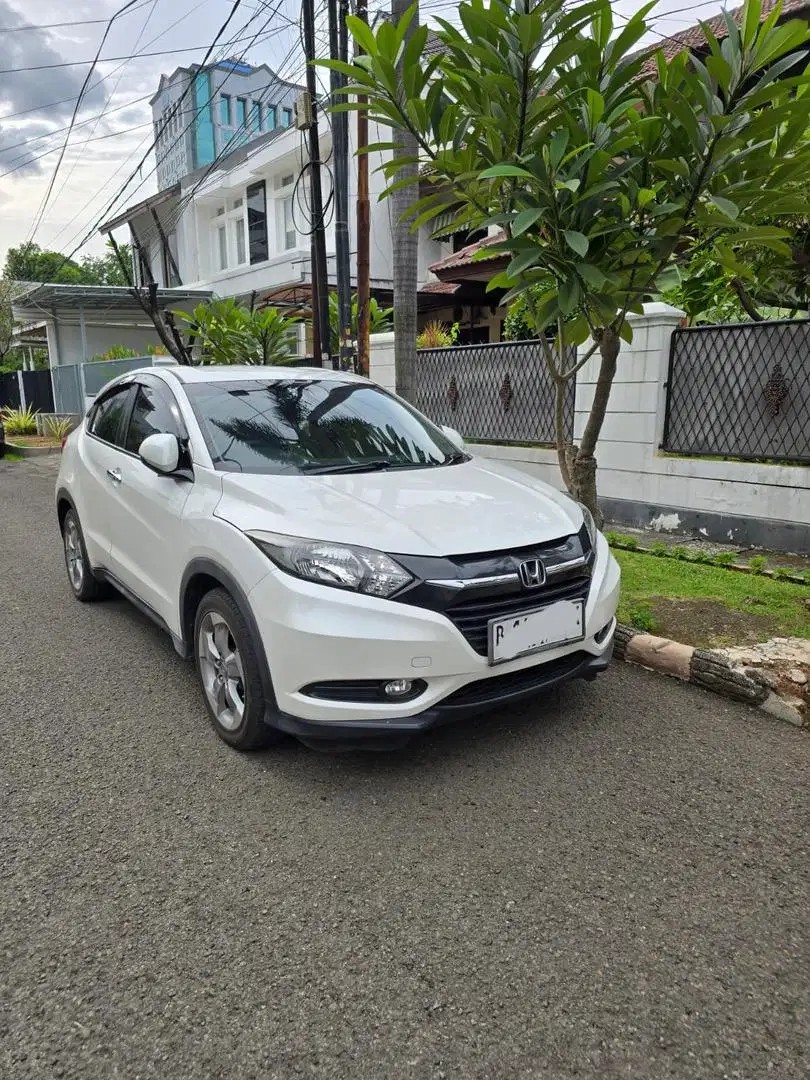 Jual Mobil Honda HRV E CVT Th.2017