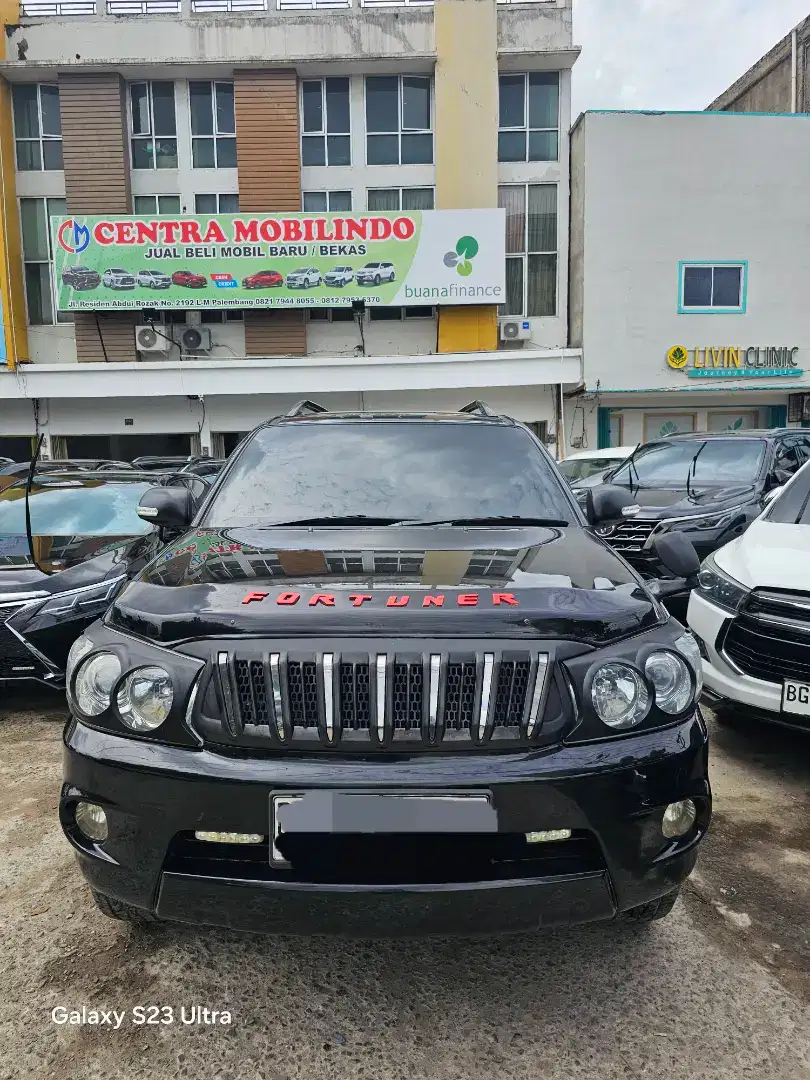 Fortuner G 2.5 diesel matic 2010 hitam istimewa dp 35 jt