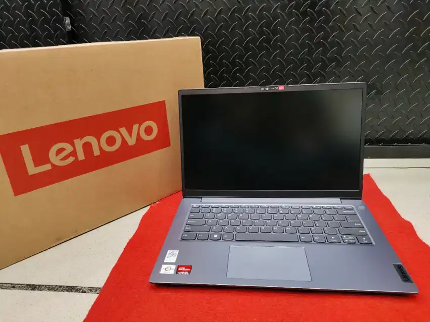 LENOVO V14 G4 AMD Athlon