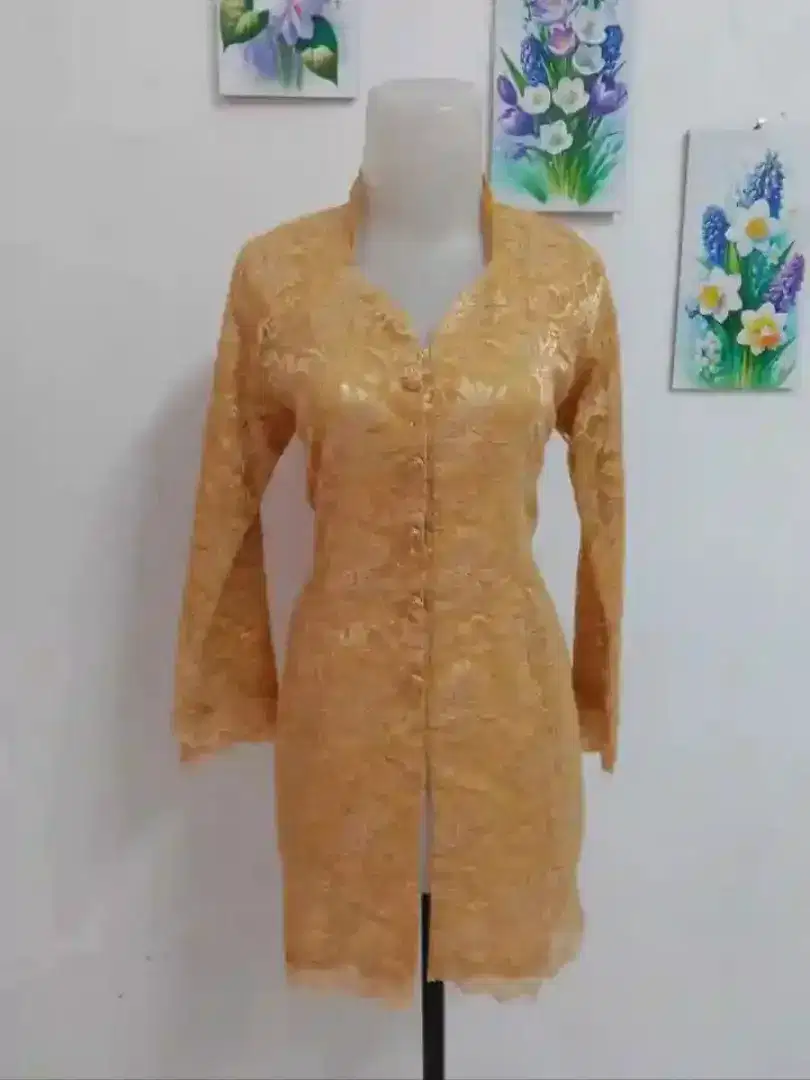 Atasan Kebaya warna Gold