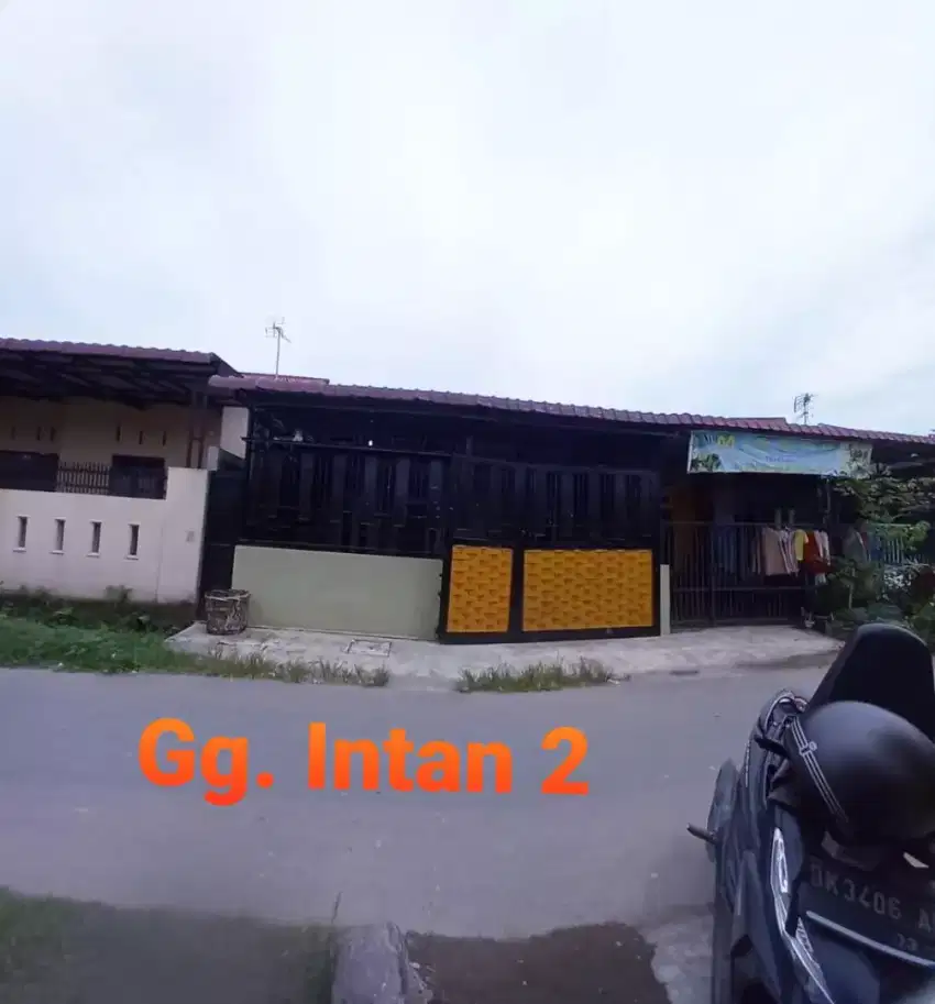 DIJUAL RUMAH DI JL. PAKU  GG. INTAN 2 NO. 6 TANAH 600 MEDAN MARELAN