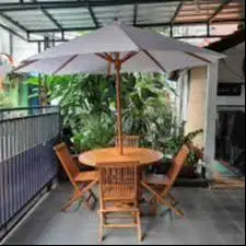 kursi taman,bangku outdoor,meja makan bulat,tenda minimalis,payung