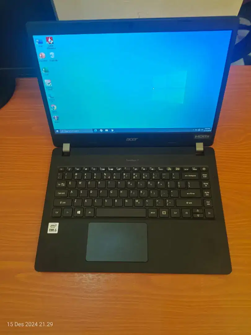 Acer travelmate p214 52 like new