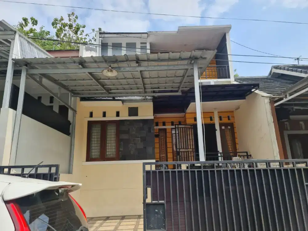 Di jual Ru m ah siap huni d sambiroto