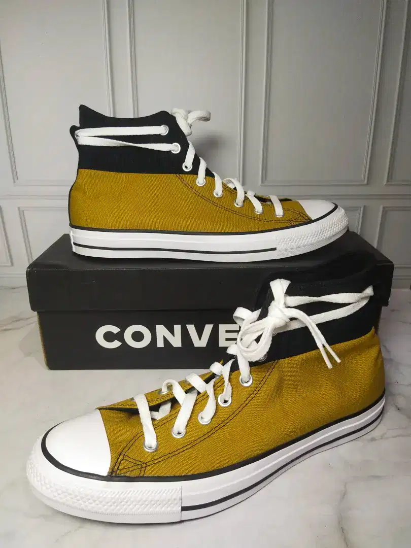 CONVERSE CTAS HI - UNISEX - SIZE 44 EUR