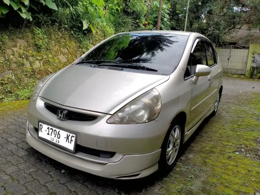 Honda jazz idsi matic 2004 plat R pajak jalan