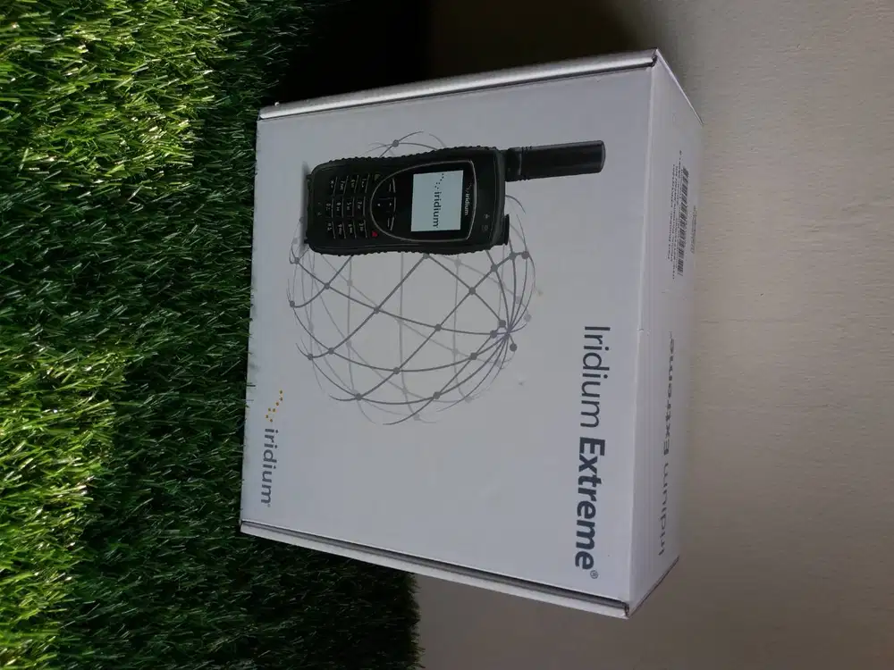Telepon Satelit Iridium Extreme 9575 Bekas Mulus Seperti Baru