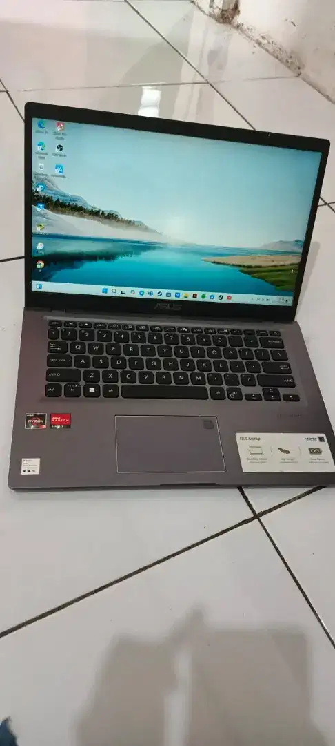 Leptop asus M415DA