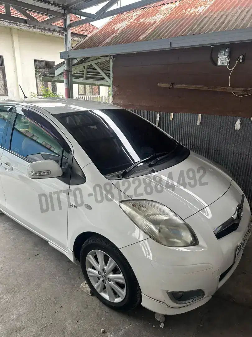 Yaris 2010 type E MT