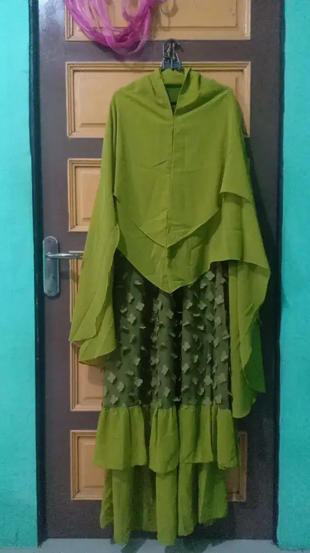 Baju gamis syar'i dan jilbab nya 1xpakai