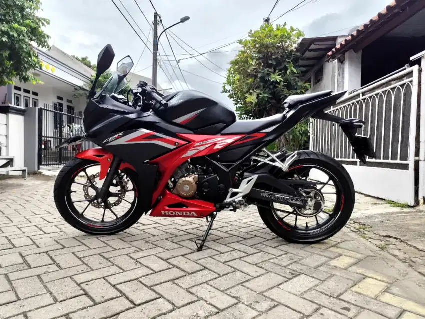 HONDA CBR 150R 2020 KM 8 RB AN MULUS ORI