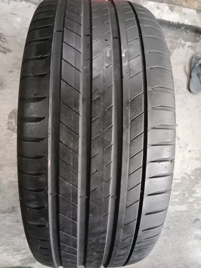 Michelin lattitude sport 255 55 R18