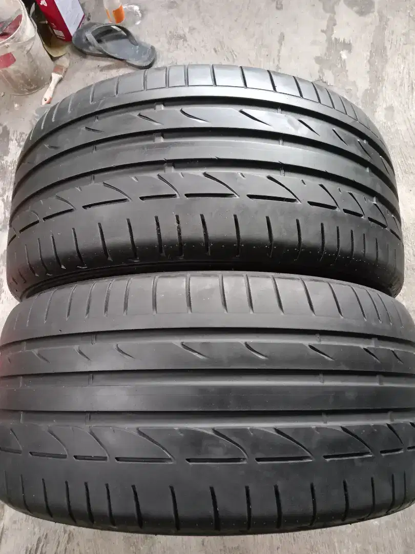 Bridgestone potenza RFT 255 40 R18