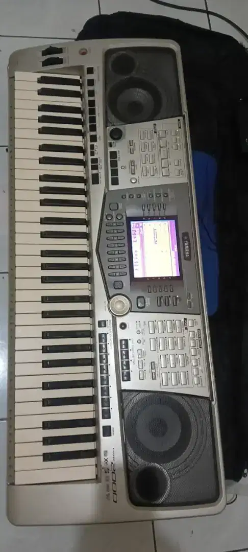 Keyboard Yamaha psr 2000