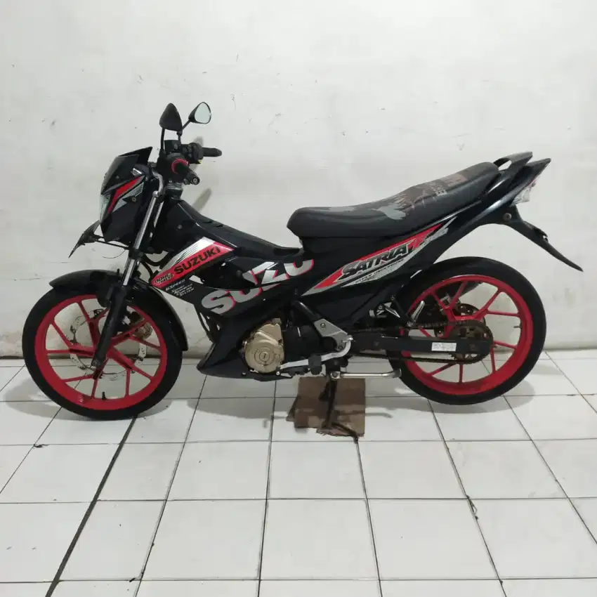 Satria Fu 2015 Lengkap Bagus Mesin Kering