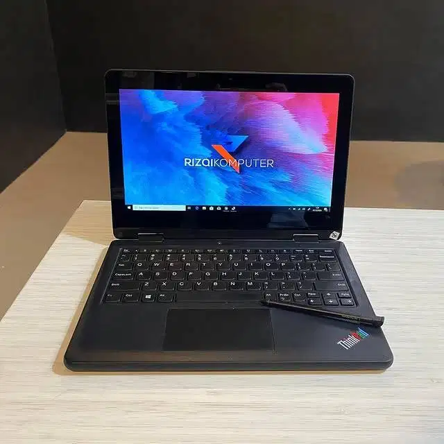 Lenovo Thinkpad Yoga 11E Intel Core i5-8200Y Ram 8GB SSD 128GB