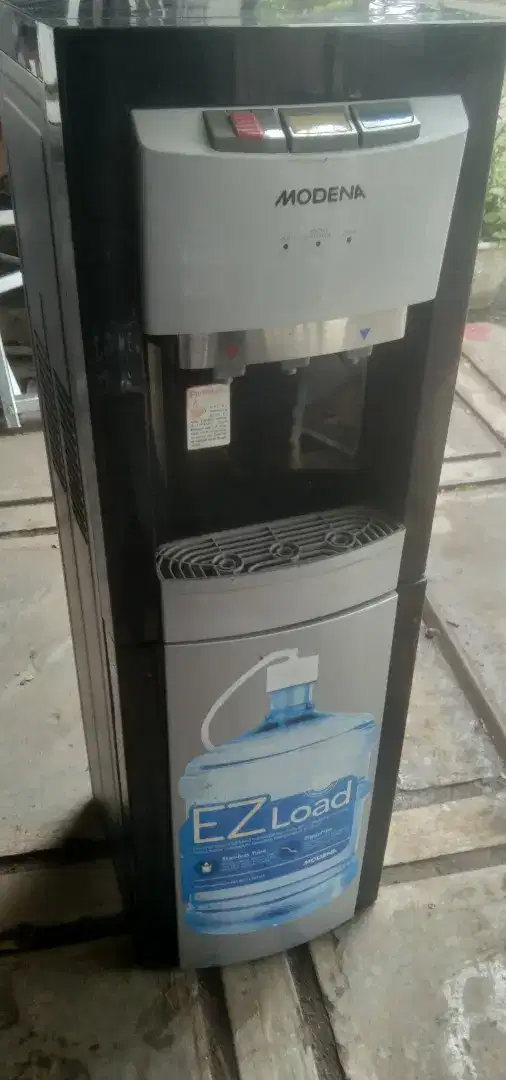 Dispenser modena