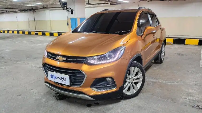 DP Rendah  12JT Chevrolet Trax 1.4 Premier Bensin-AT 2018 Orange