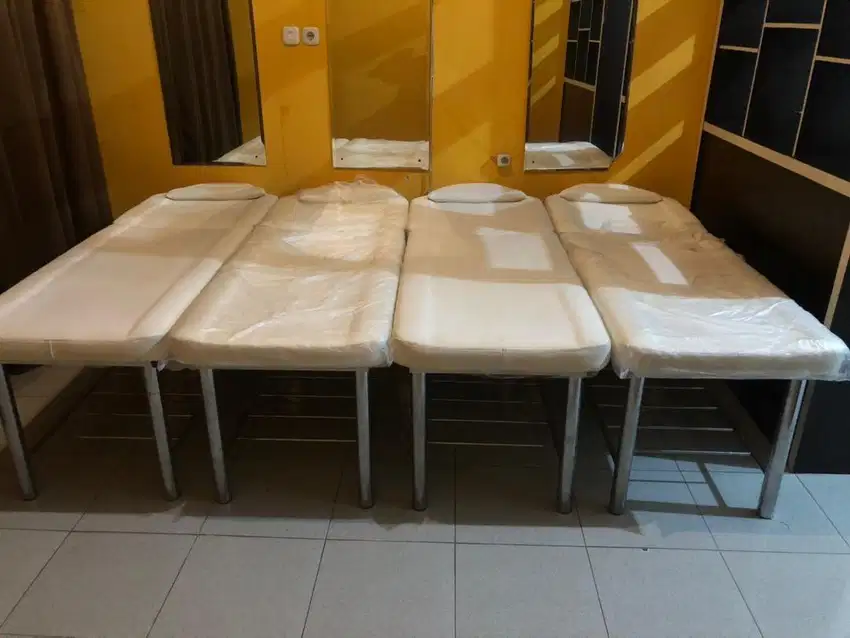 Dijual Bed Salon