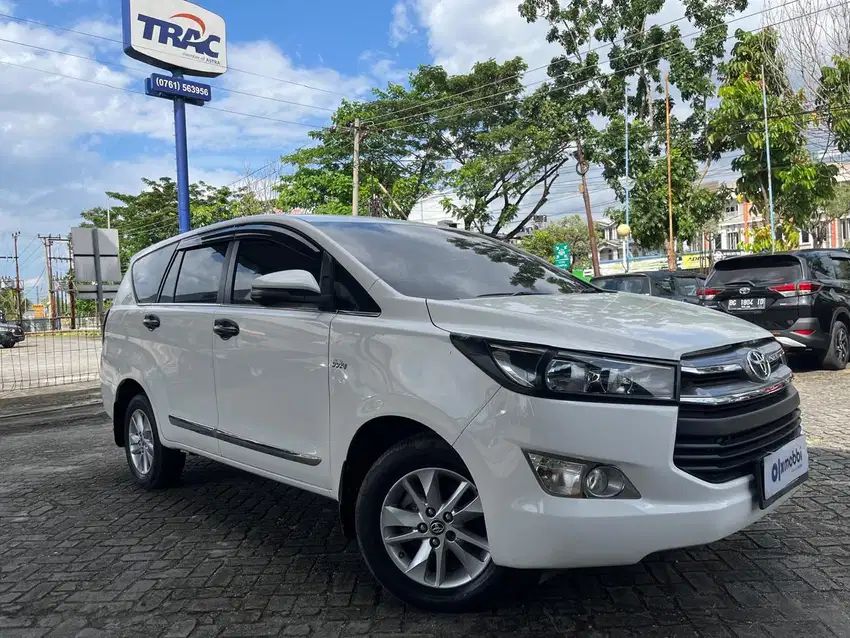 Toyota Kijang Innova 2.0 Bensin MT , Putih