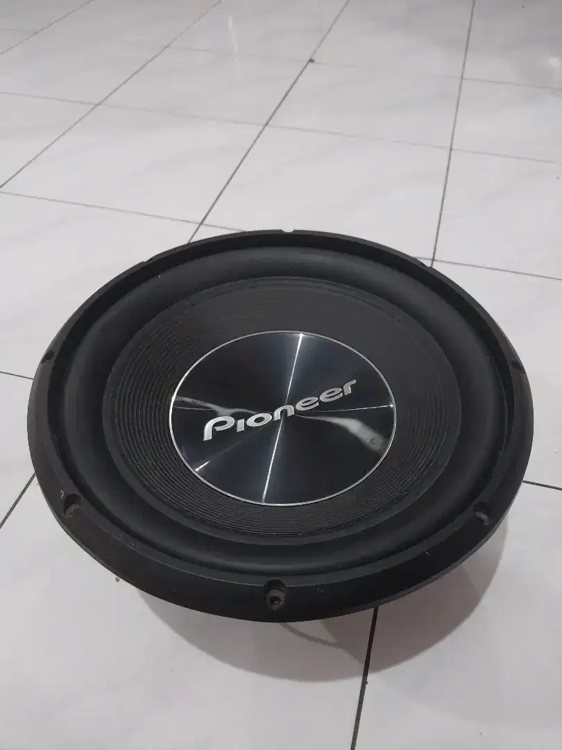 Dijual Subwoofer Pioneer 12 inch 1500 W