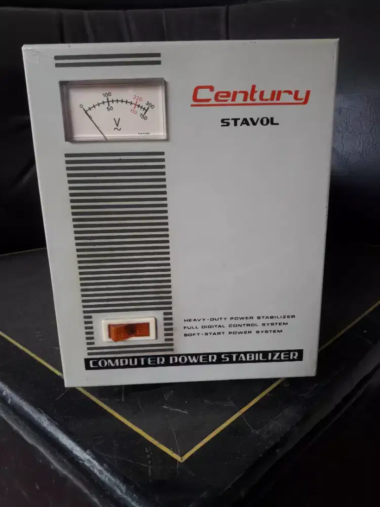 Stabilizer listrik 500 watt normal.