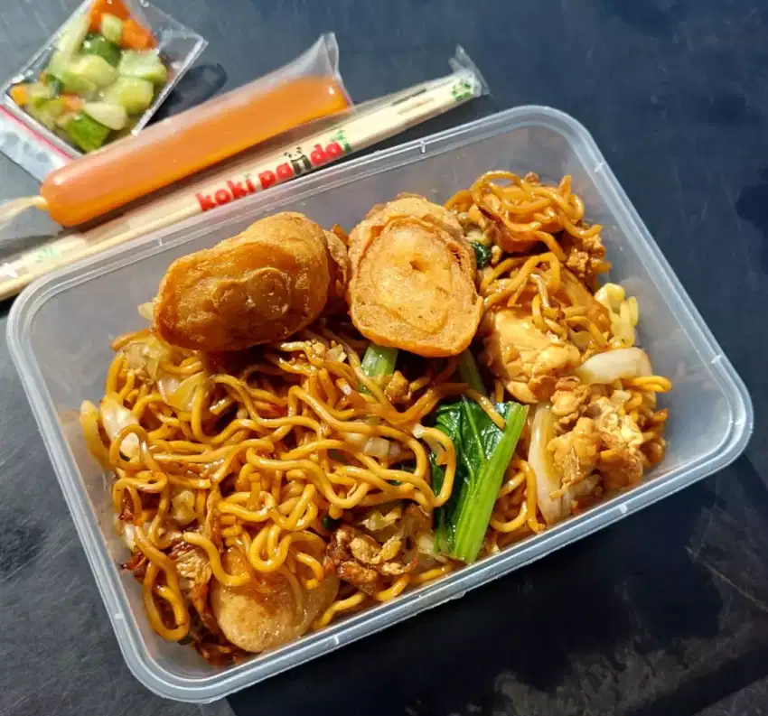 Koki masak chinese food, helper dapur bakmi , asisten koki nasi goreng