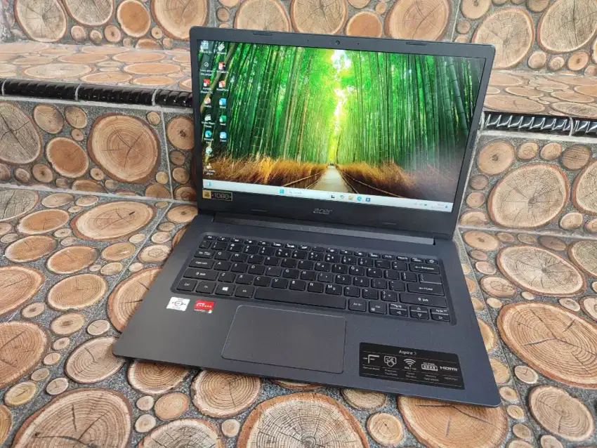 Acer kekinian like new athlon 2,3ghz ram 4gb ssd 256gb nominus kencang