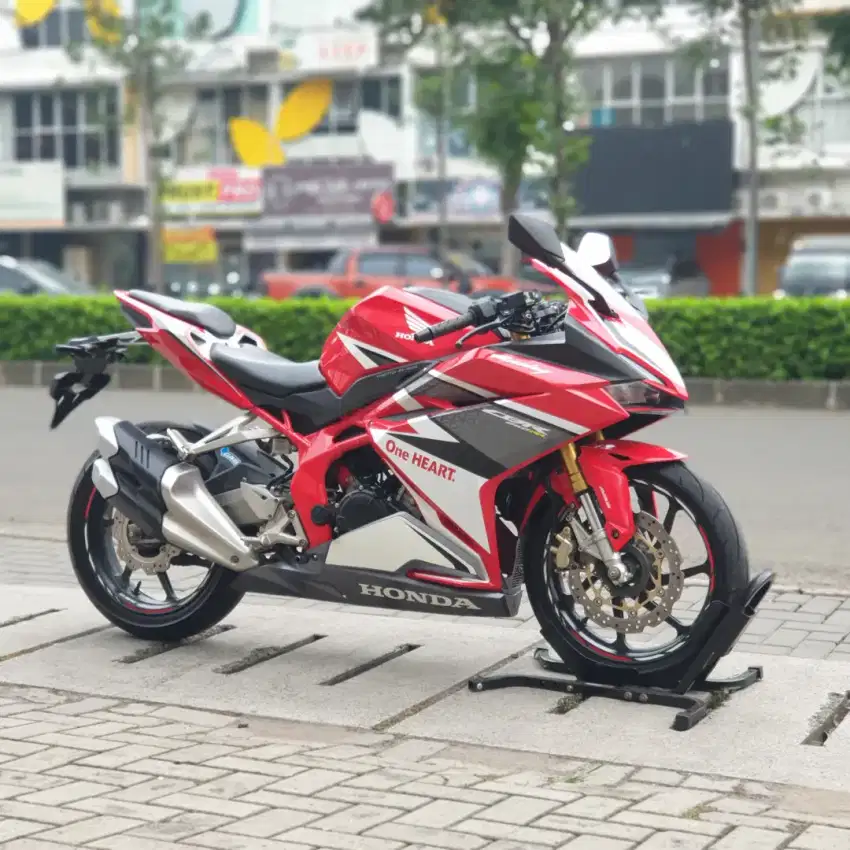 HONDA CBR 250RR RED RACING TYPE ABS LOW KM 18K