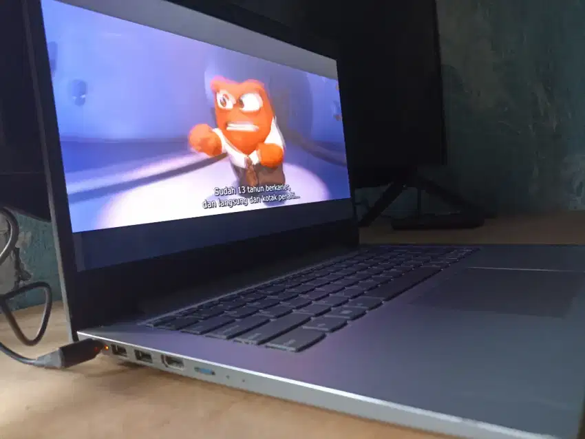 Laptop Lenovo 14in