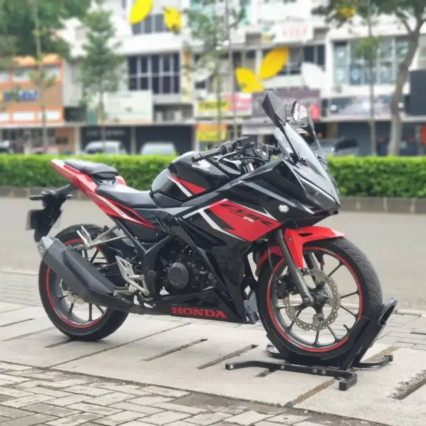 HONDA CBR 150R HITAM MERAH TAHUN 2020 SIAP GAS POLL‼️