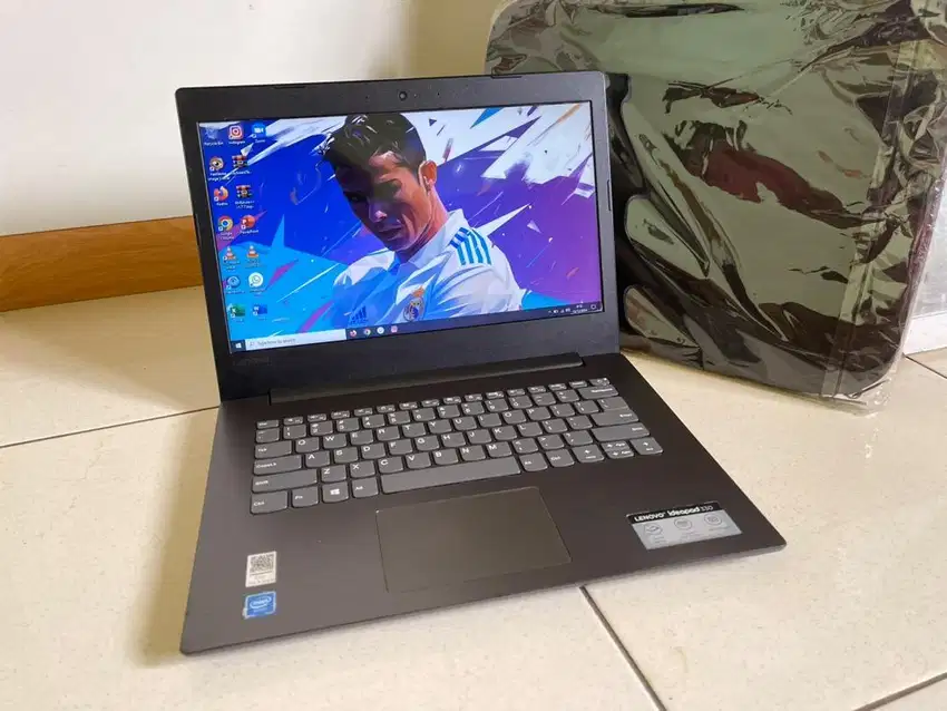 Laptop lenovo slim 330 ram 4/1 TB