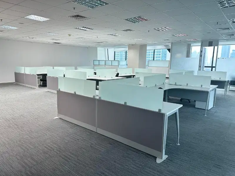 Sewa kantor di Jakarta Lipo Kuningan 320 M²furnish 200 K nego