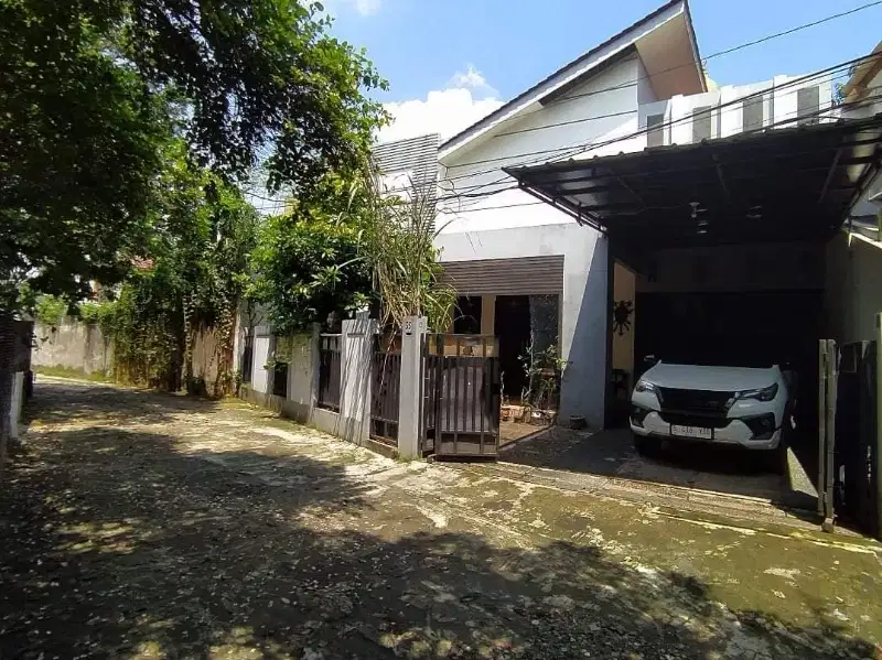 Dijual Cepat Rumah Luas dan nyaman di Kebagusan Jakarta selatan