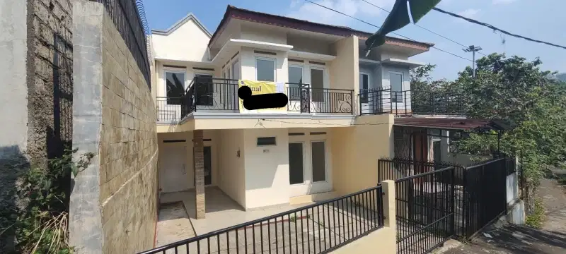 Dijual rumah 2 lantai 3+1 kamar Curug Mekar Kota Bogor