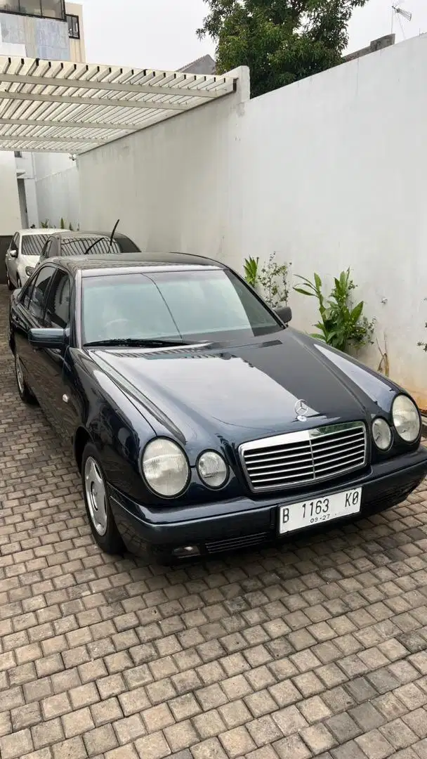 Mercedes-Benz E230 1997 Best Conditon