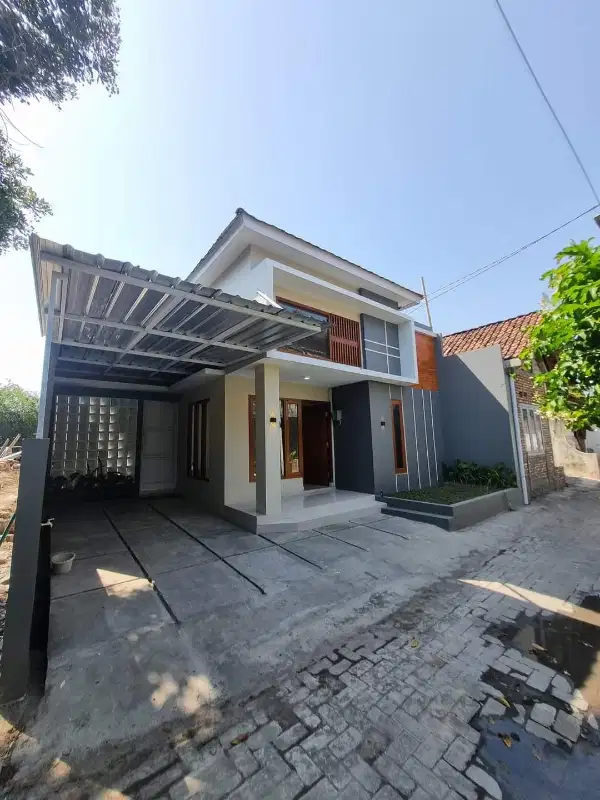 DIJUAL RUMAH BARU DI SEKITARAN TIMUR PASAR BANTUL KOTA BANTUL YOGYA