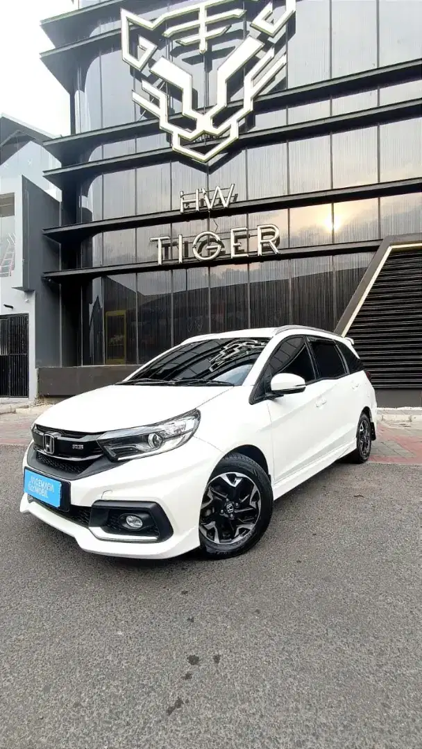 Mobilio RS CVT 2020