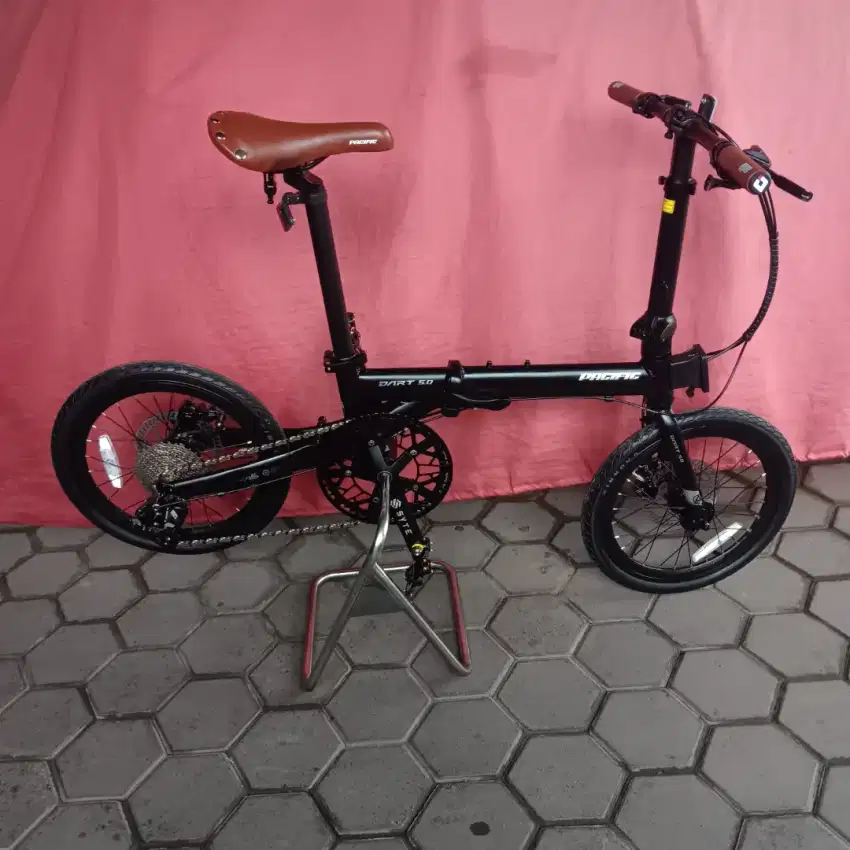 Sepeda lipat pacifik dart 5.0 warna hitam 11 speed kondisi baru